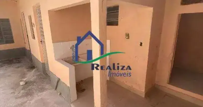 Casa com 2 quartos para alugar na Rua Rio de Janeiro, Trindade, São Gonçalo