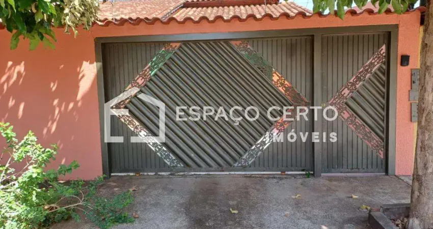Casa com 3 quartos à venda na Rua Isa Lostracco, Jardim Planalto, Goiânia