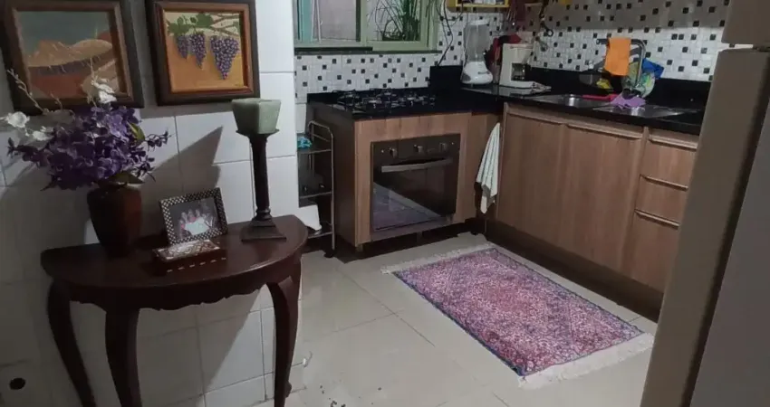 Sobrado com 2 quartos e 3 banheiros à venda, 107 m² por r$ 410.000