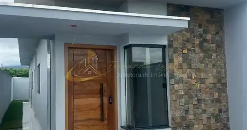 Linda casa em construção no bairro golfinho - caraguatatuba-sp