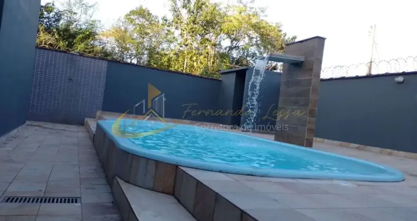 Linda casa com piscina próximo a praia do massaguaçu- caraguatatuba-sp