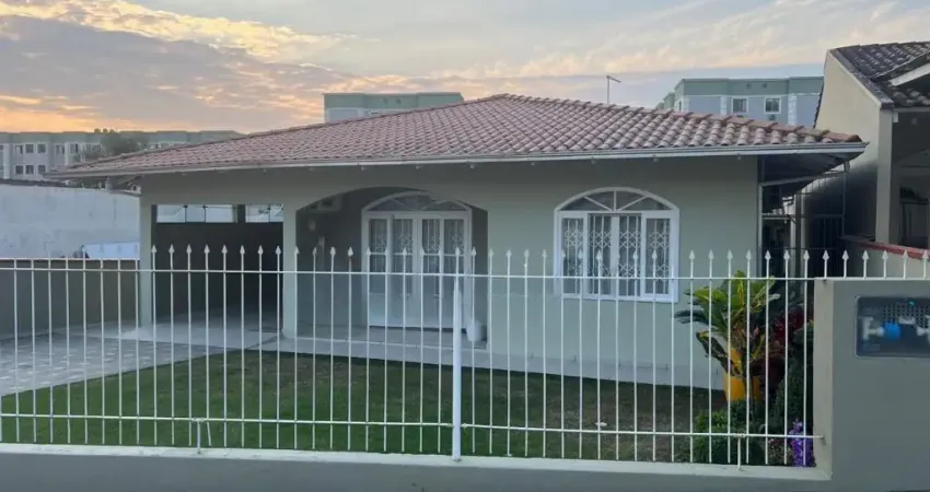 Casa à venda no Boehmerwald, Joinville