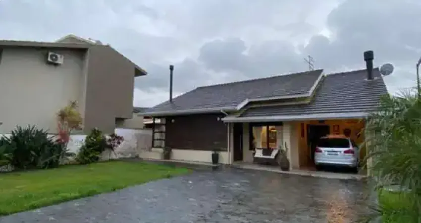 Casa 3 quartos (suíte c/ banheira)| rua sem saída| mobiliada