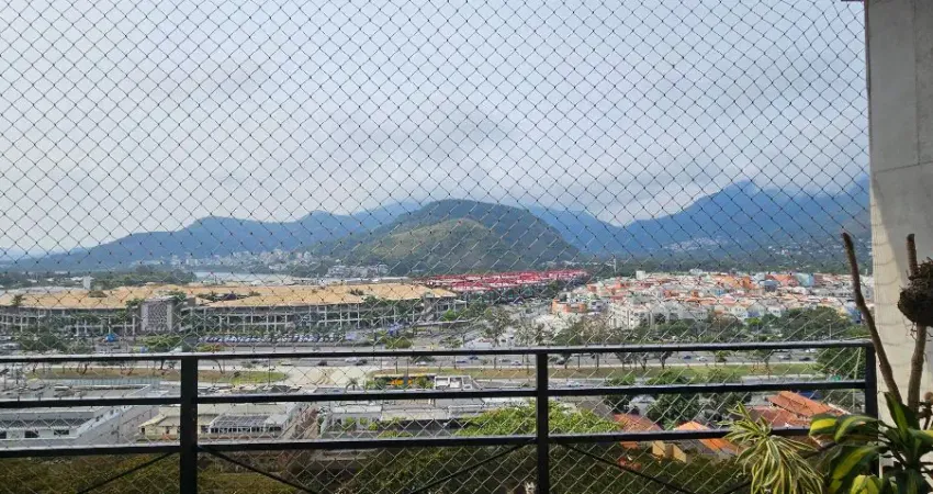 Varanda, 4 quartos (suíte) e vista cinematográfica da lagoa da tijuca