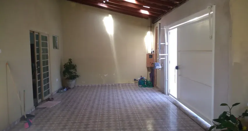 Casa à venda em mogi mirim no bairro sehac. imovel possui de construção aproximadamente 132m².