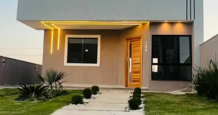 Linda casa com suíte e área gourmet no condomínio vitória dos anjos 2
