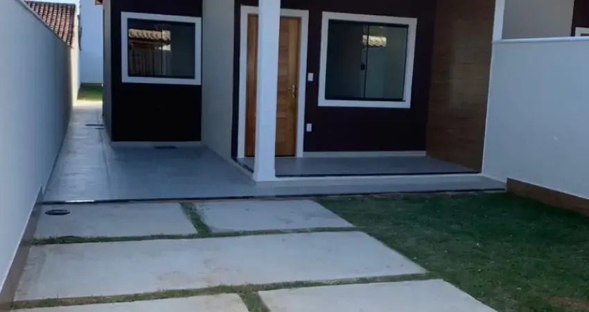 Casa à venda em maricá – 2 quartos (1 suíte), cozinha integrada e garagem para 2 carros