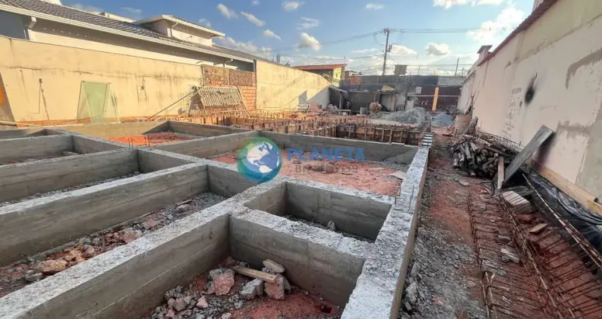 Casa linear geminada | 3 quartos | 2 banhos | 2 vagas | no planalto |