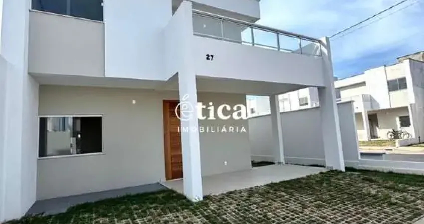 Casa em condomínio, duplex, 04 qtos (1 suíte master + 2 semi-suítes + 1 qto no t