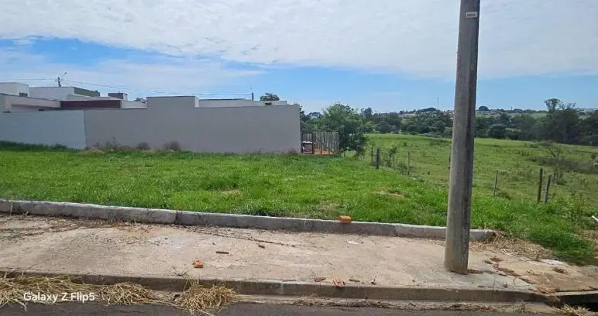Terreno à venda no Jardim Florença, Marília