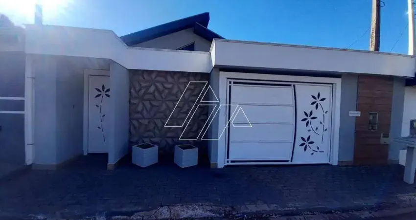 Casa com 3 quartos à venda no Centro (Lácio), Marília 