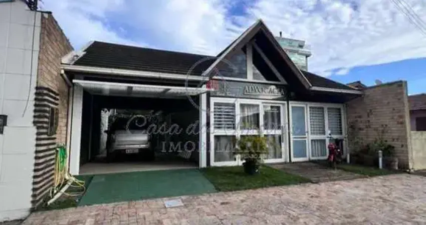 Casa de alto padrão com área ampla de 475m2-centroimbituba-sc