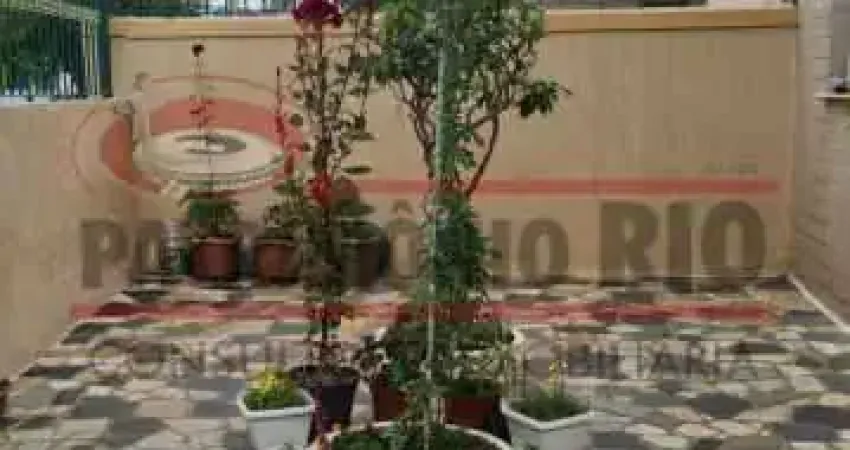 Apartamento com 2 quartos à venda na Rua André Azevedo, Olaria, Rio de Janeiro