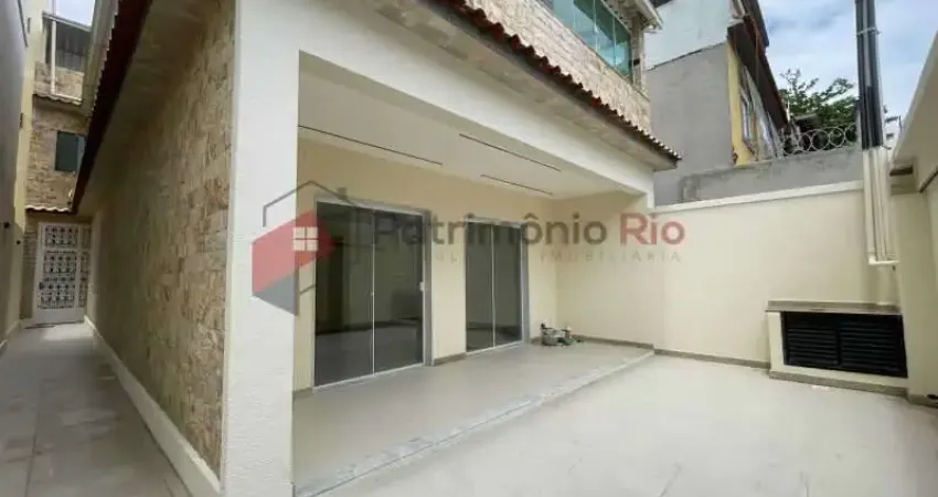 Casa com 4 quartos à venda na Rua Professor Artur Thire, Vila da Penha, Rio de Janeiro