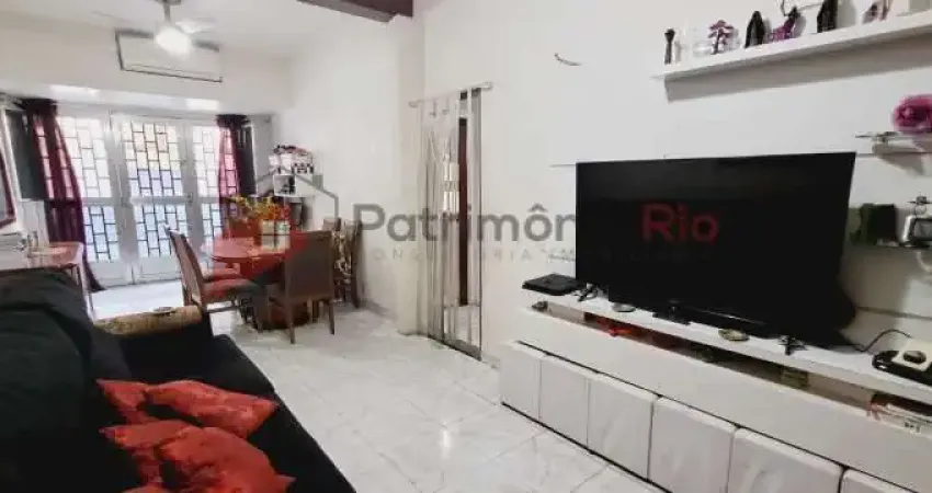 Casa em condomínio fechado com 2 quartos à venda na Avenida Braz de Pina, Vista Alegre, Rio de Janeiro