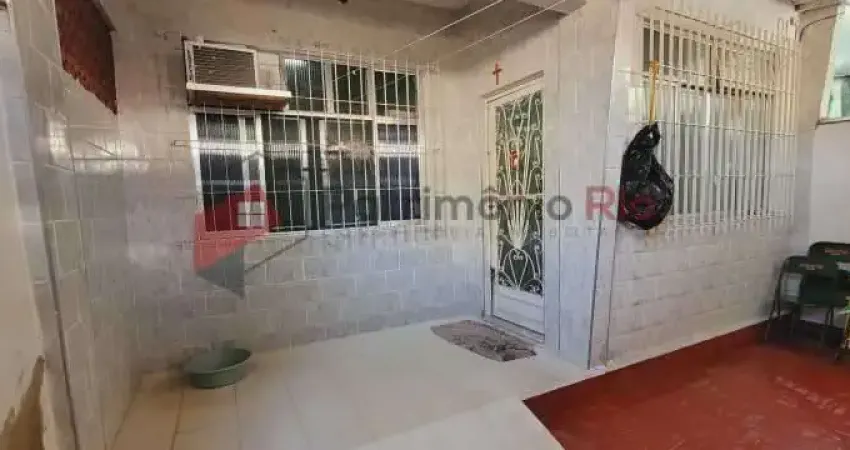 Casa com 2 quartos à venda na Rua Jorge Lacerda, Jardim América, Rio de Janeiro