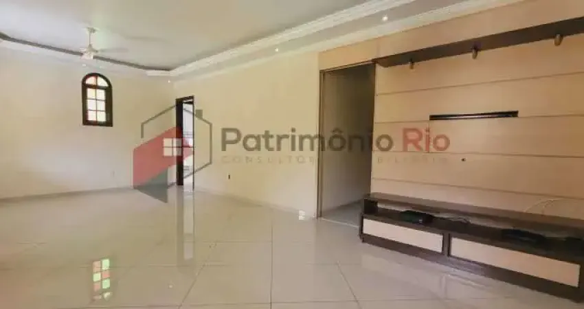 Casa em condomínio fechado com 4 quartos à venda na Rua Padre Leandro Altoe, Irajá, Rio de Janeiro