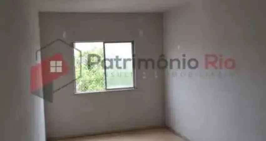 Oportunidade!!! Apartamento 2 quartos, dependência completa - Abolição