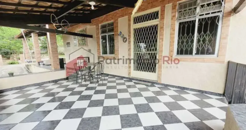 Casa linear, 3 quartos, 05 banheiros - churrasqueira - chuveirão - aceitando financiamento!