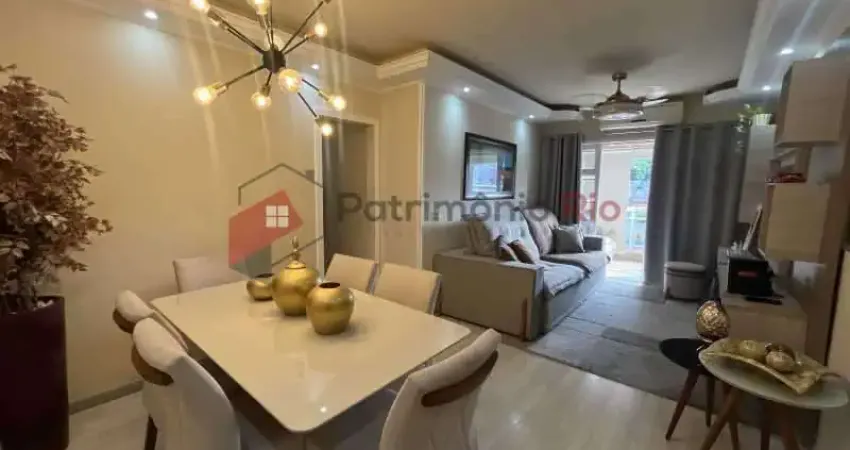 Apartamento 3 quartos, varanda, 2 vagas de garagem - em Vista Alegre