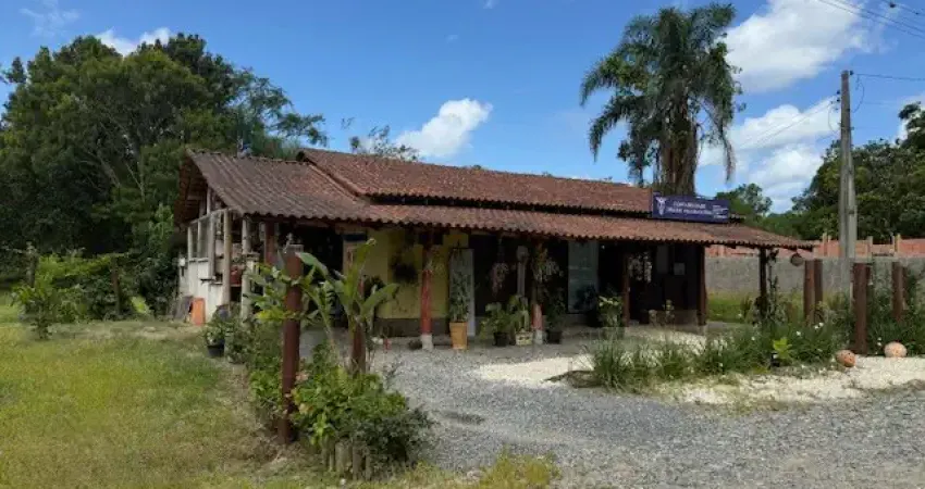 Casa na Vila da Glória SFS-SC, mista, casa com 120m² e Terreno com 639,54m²