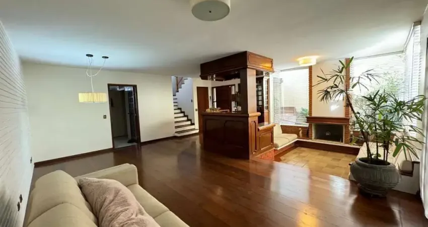 Casa com 3 quartos à venda na Rua Doutor Valentino Sola, 117, Jardim da Glória, São Paulo