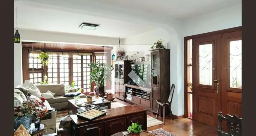 Casa com 3 quartos à venda na Rua Apinajés, 1665, Sumaré, São Paulo