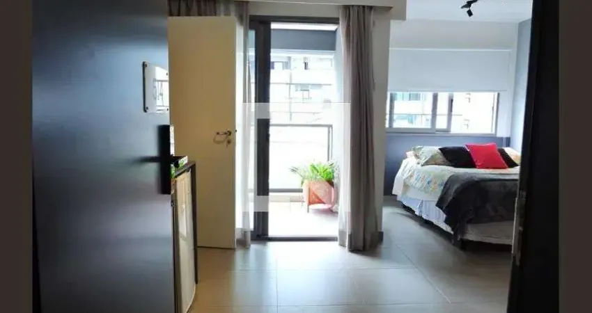 Kitnet / Stúdio à venda na Rua Oscar Freire, 1463, Pinheiros, São Paulo