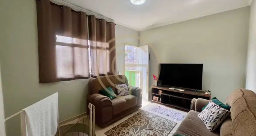 Casa com 2 dormitórios (1 suíte) com vaga de garagem no socorro