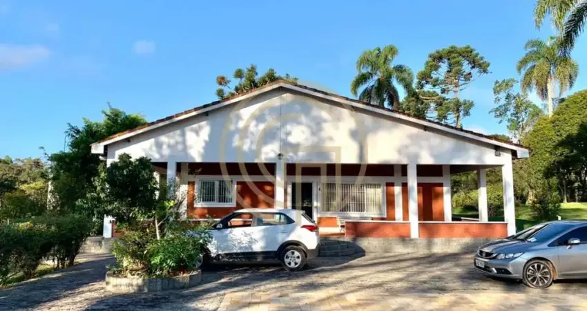 Chácara / sítio com 4 quartos à venda na Estrada Da Vista Alegre, Centro, Embu-Guaçu