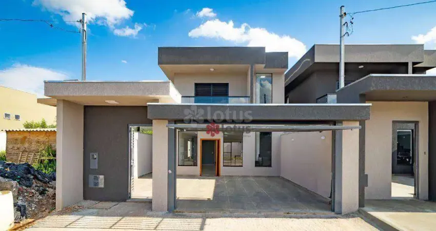 Belíssima casa á venda em conceito aberto, lindo acabamento, área externa impecável. agende uma visita agora mesmo!