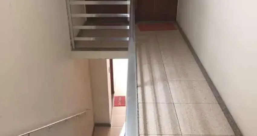 Casa com 3 quartos à venda na Rua Porto Seguro, Benfica, Juiz de Fora