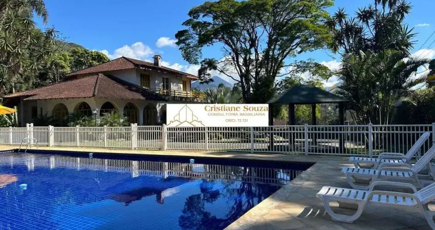 Casa em condomínio à venda em teresópolis-rj, bairro bom retiro: 2 quartos, 1 suíte, 1 sala, 2 banheiros, 1 vaga de garagem, 80m².