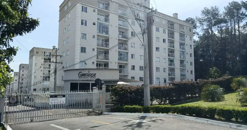 Apartamento em condominio clube com piscina e excelente localização