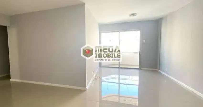 Apartamento reformado,almirante lamego, 3 dorm, 2 vagas, beira mar.