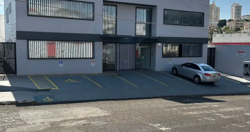 Sala comercial com 12 salas para alugar na Rua Antônio Correia Júnior, 160, Vigilato Pereira, Uberlândia