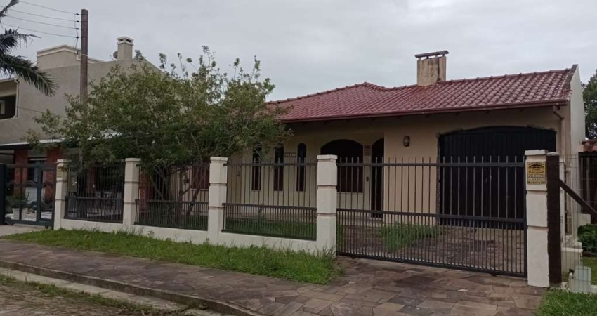 Casa com 3 quartos à venda na Rua Do Lírio, 3811, Capão Novo, Capão da Canoa