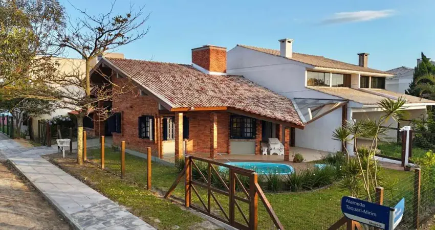 Casa com 3 quartos à venda na Rio Ibirapuita, 514, Centro, Xangri-Lá