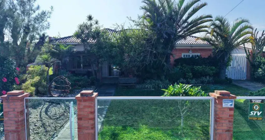 Casa com 3 quartos à venda na Rua Jandáia, 634, Atlântida, Xangri-Lá