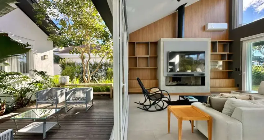 Casa em condomínio fechado com 4 quartos à venda na Rod. Estr. do Mar, 389, Remanso, Xangri-Lá