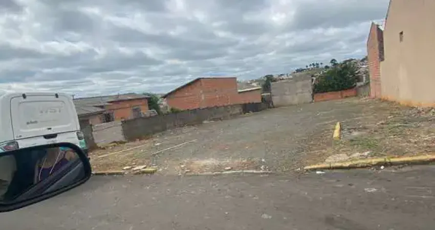 Terreno a venda no bairro são joão - em frente a igreja congregação