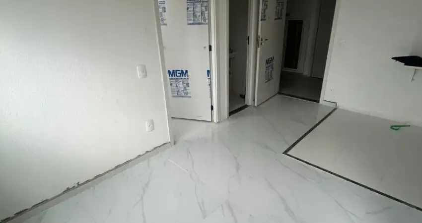 Apartamento com 2 quartos para alugar na Rua Cresilas, 110, Vila Suzana, São Paulo