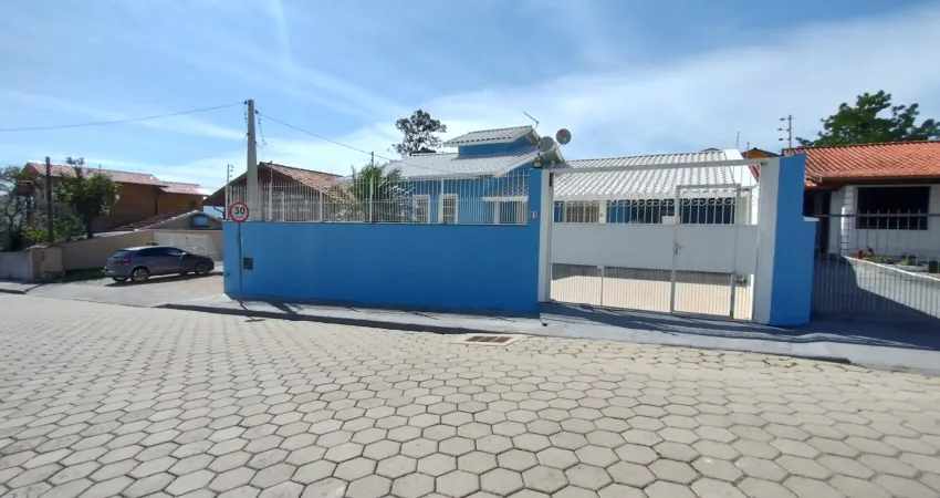 Casa com 3 quartos à venda na Rua Vereador Joaquim Serafim Dutra, 91, Praia de Fora, Palhoça