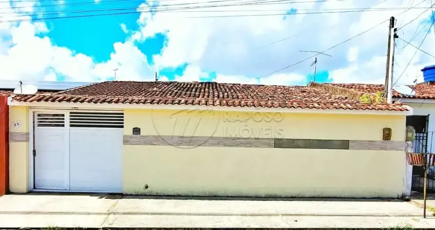 Casa com 3 quartos à venda na Rua Overlac Rocha Buenos Ayres, 35, Cidade Universitária, Maceió