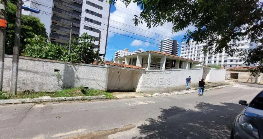 Casa com 4 quartos à venda na Rua Japson Almeida, 14, Gruta de Lourdes, Maceió