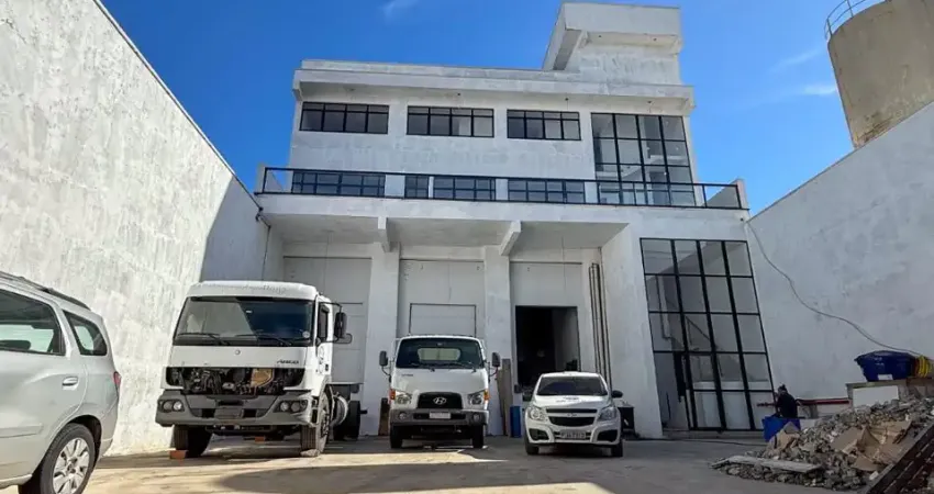 Barracão / Galpão / Depósito com 5 salas para alugar na Rua Daniel José de Lira, 93, Ayrosa, Osasco