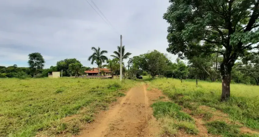 Sítio a venda em ótima localização da rodovia castelo branco, próximo ao empreendimento cacau park