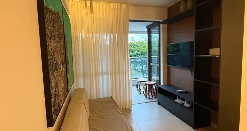 Beach class salvador - 2/4 com suíte e varanda -vista avenida - mobiliado