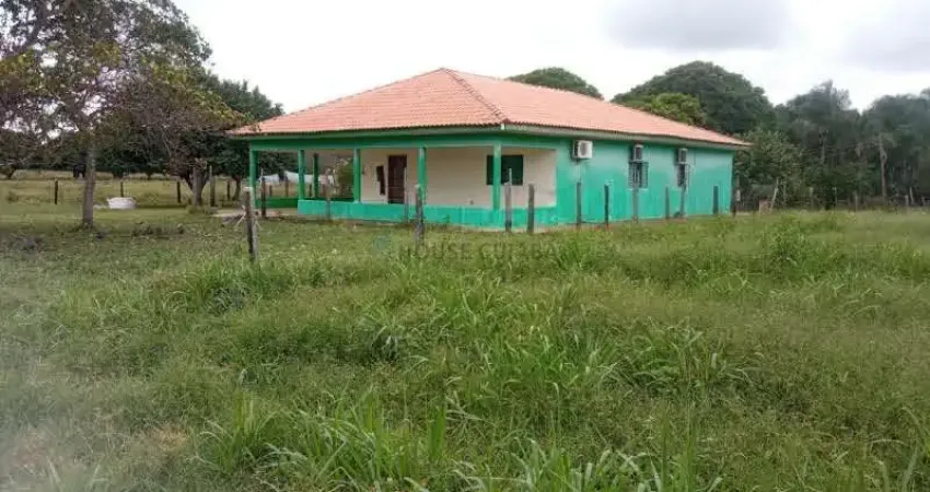 fazendinha de 50 hectares próximo da cidade de Cuiabá MT