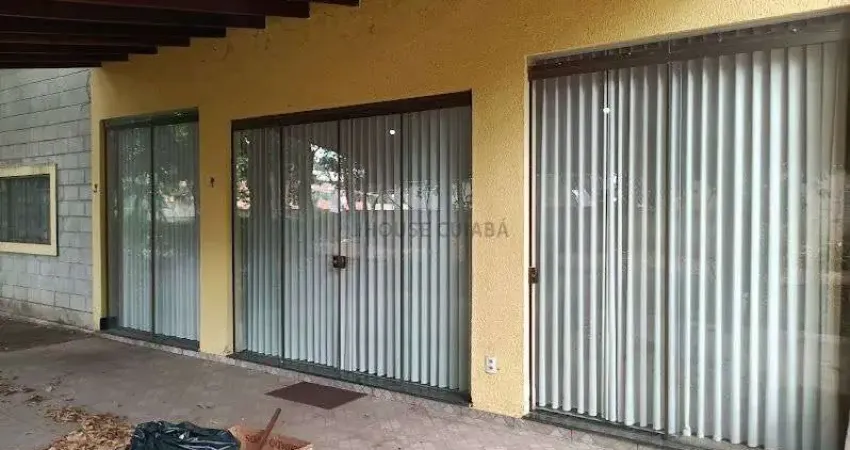 Duas casas no mesmo terreno no bairro Parque Geórgia no condomínio Andorinhas